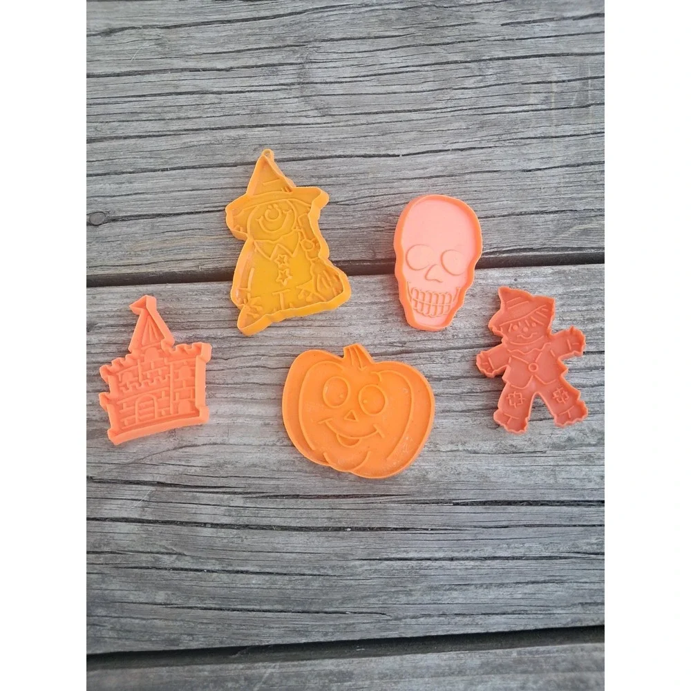 Wilton Spooky Cookie Cutters Set of  Vintage 1990 Halloween Baking  A3